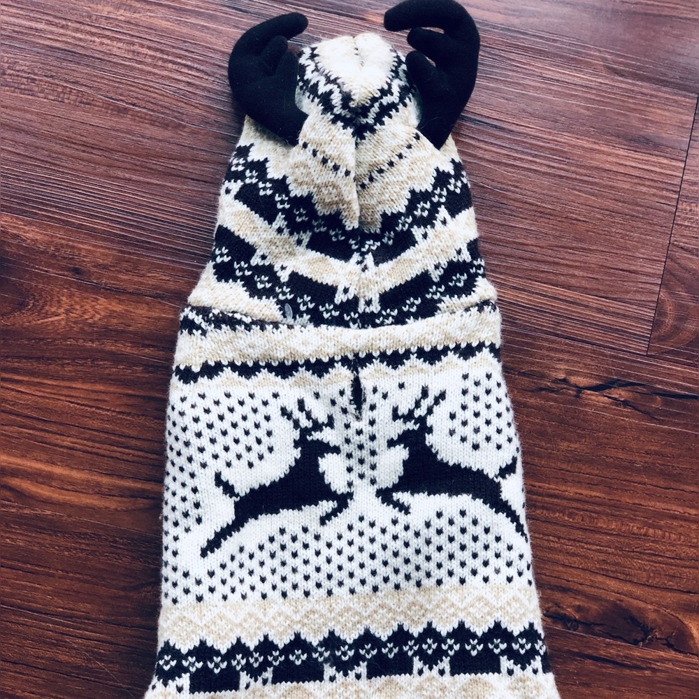 Dog sweater